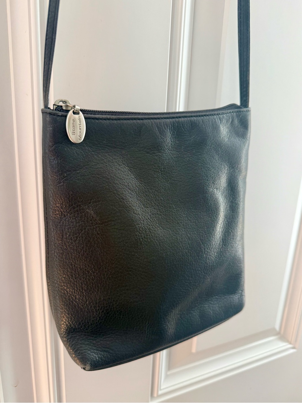 Stone Mountain Accessories Black Leather Crossbody Bag